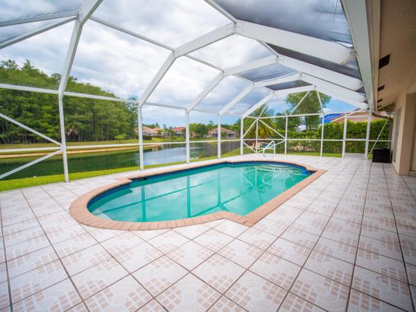 The Estates Of Royal Palm Beach, 130 Cypress Cres, Royal Palm Beach, Florida 33411, image 1