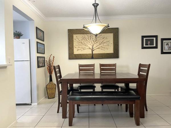 Ashley At Cresthaven Villas, 2847 Ashley Dr W #H, West Palm Beach, Florida 33415, image 2
