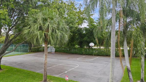 Sabal Ridge, 1201 Sabal Ridge Cir #B, Palm Beach Gardens, Florida 33418, image 2