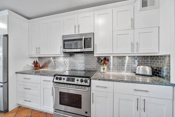 5 Via Lago, Boynton Beach, Florida 33435, image 2