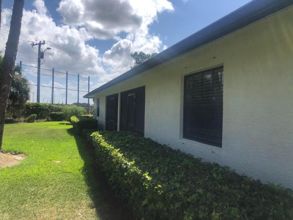 1621 Laurel Leaf Ln #A, Fort Pierce, Florida 34950, image 2