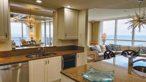 Palm Beach Marriott Singer Island Beach Resort & Spa, 3800 N Ocean Dr #1452, Riviera Beach, Florida 33404, image 3