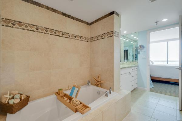 Old Port Cove Tower East, 115 Lakeshore Dr #1746, North Palm Beach, Florida 33408, image 1