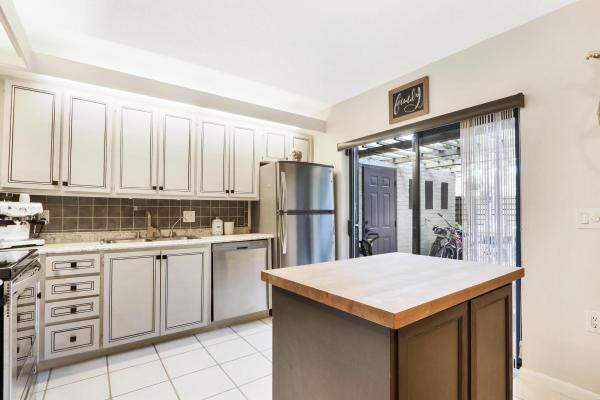 Glenwood Townhomes, 129 1st Ter, Palm Beach Gardens, Florida 33418, image 1