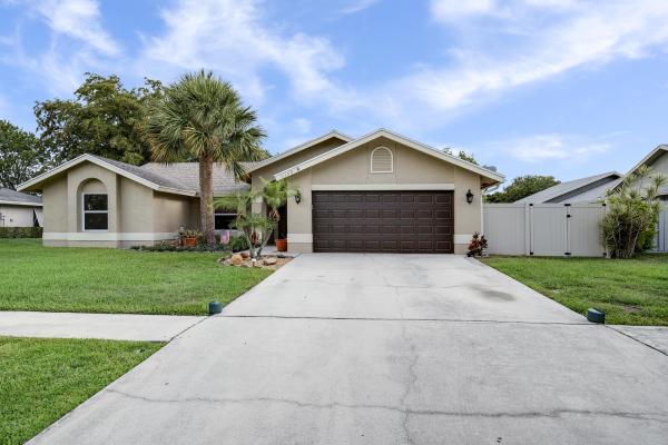 Eastwood Of Wellington, 1168 Summerwood Cir, Wellington, Florida 33414, image 1