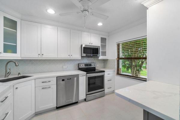 Greens Of Boca Lago, 7970 Eastlake Dr, Boca Raton, Florida 33433, image 2