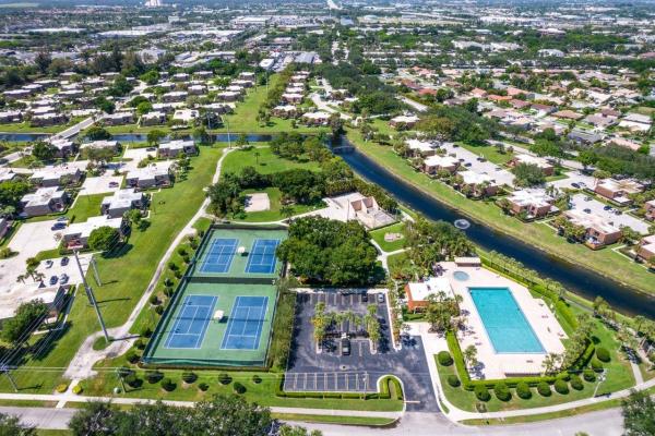 Village Of Sandalwood Lakes, 123 1st Way, West Palm Beach, Florida 33407, image 2