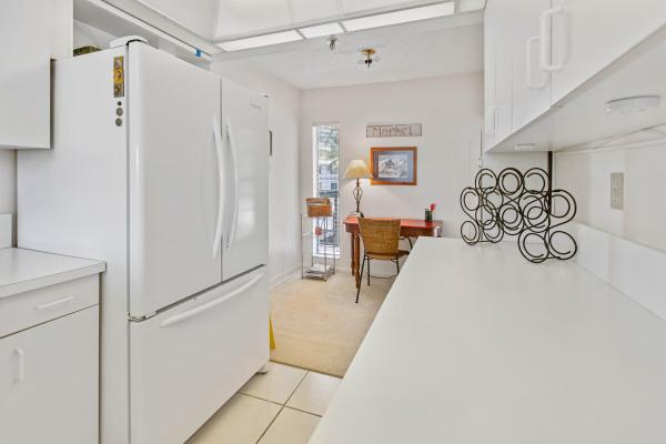 Boca Bayou, 22 Royal Palm Way #2060, Boca Raton, Florida 33432, image 2