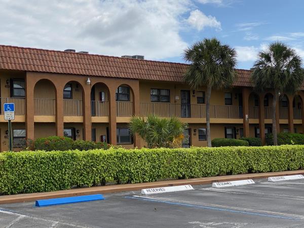 2101 W Woolbright Rd #J203, Boynton Beach, Florida 33426, image 1