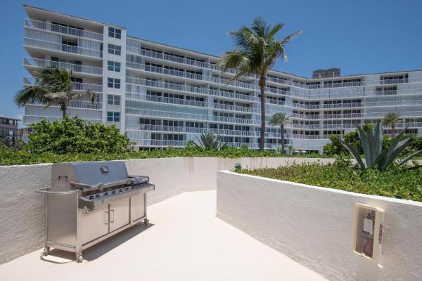Concordia East, 3560 S Ocean Blvd #809, South Palm Beach, Florida 33480, image 1