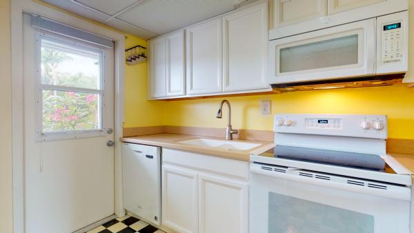 Earman Villas, 510 Prosperity Farms Rd #6B, North Palm Beach, Florida 33408, image 1