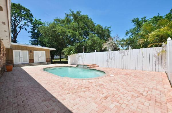 Fort Pierce Residential, 222 Smallwood Ave, Fort Pierce, Florida 34982, image 2