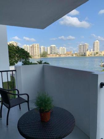 Commodore Plaza Century, 2780 NE 183rd St #214, Aventura, Florida 33160, image 1