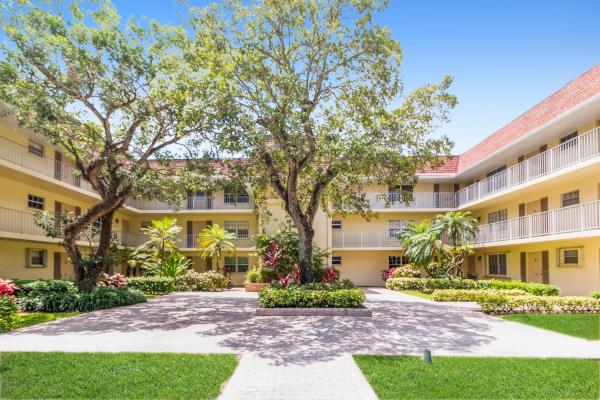 Tamberlane, 5510 N Tamberlane Cir #143, Palm Beach Gardens, Florida 33418, image 1