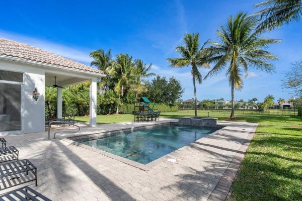 Hunters Chase, 12400 Sunnydale Dr, Wellington, Florida 33414, image 2