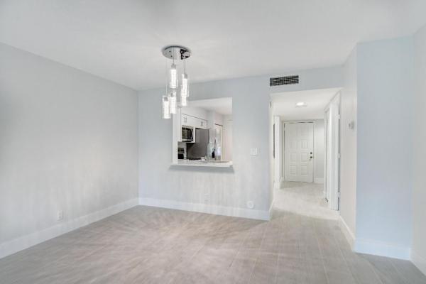 Huntington Lakes 4, 7300 Amberly Ln #109, Delray Beach, Florida 33446, image 1