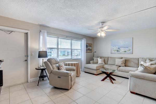 Sterling Village, 210 Horizons #203, Boynton Beach, Florida 33435, image 2