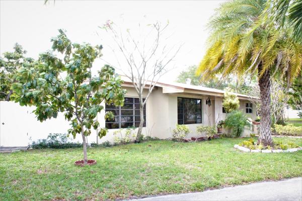 Lawn Acres, 400 S 56th Ave, Hollywood, Florida 33023, image 1