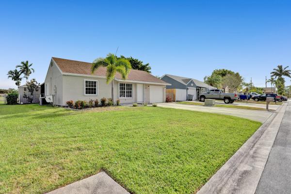Waterchase West, 5707 Pebble Brook Ln, Boynton Beach, Florida 33472, image 1