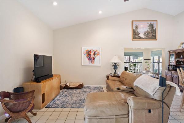 Pinewood Manor Of Wellington, 13675 Ishnala Cir, Wellington, Florida 33414, image 2