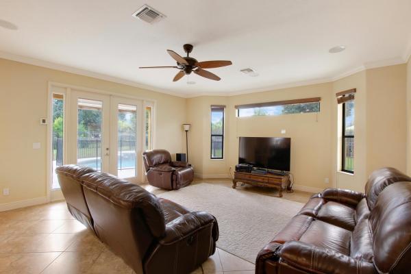 Paar Estates, 372 SW Paar Dr, Port St. Lucie, Florida 34953, image 2