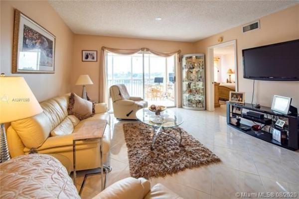 Sunrise Lakes 4, 10312 NW 24th Pl #305, Sunrise, Florida 33322, image 1