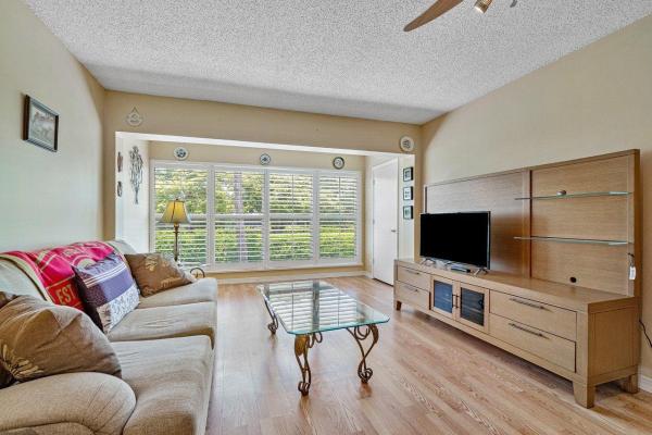 The Pines Of Delray, 1041 Flame Vine Ave #204, Delray Beach, Florida 33445, image 3