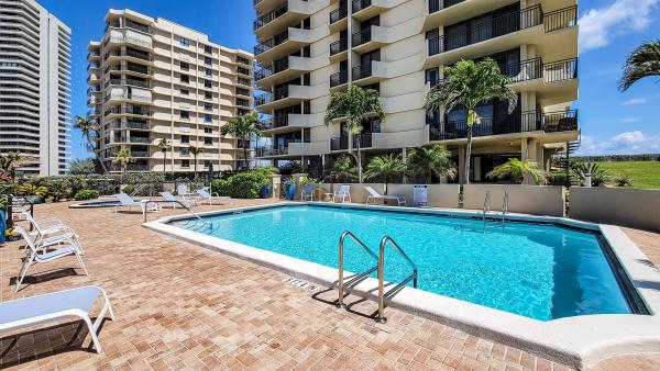 The Seagrape, 5460 N Ocean Dr #3B, Riviera Beach, Florida 33404, image 2
