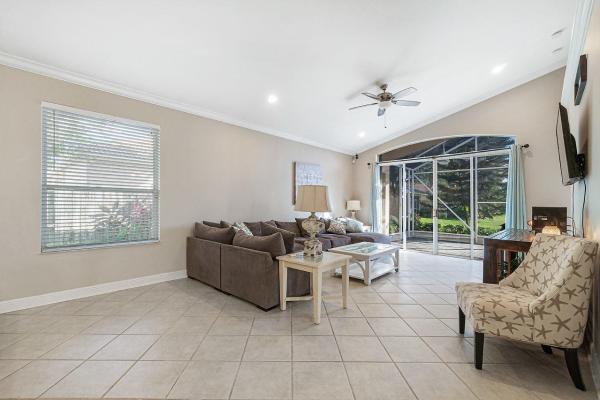 Vizcaya, 7045 Cataluna Cir, Delray Beach, Florida 33446, image 2
