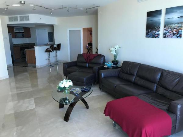 Metropolis At Dadeland, 9055 SW 73rd Ct #2109, Kendall, Florida 33156, image 2