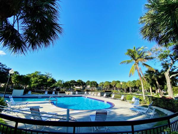 Wellesley At Lake Clarke Shores, 8156 Chelsea Ct, Lake Clarke Shores, Florida 33406, image 1