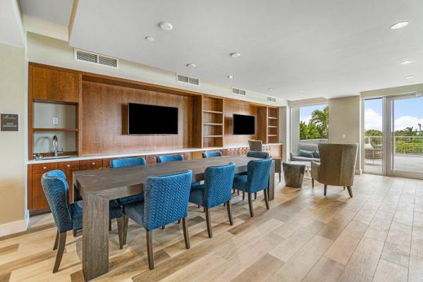 236 Avenue, 256 SE 5th Ave, Delray Beach, Florida 33483, image 1