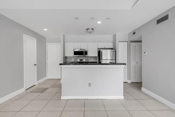 Palm Lake, 4807 Via Palm Lks #1520, West Palm Beach, Florida 33417, image 2