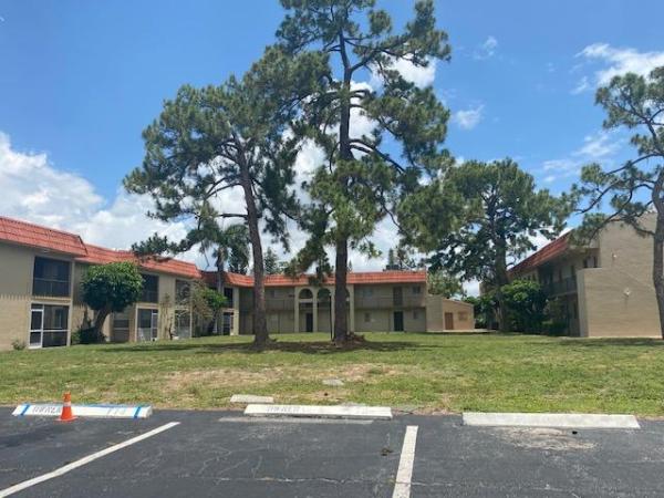 Forest Hill Gardens East, 6106 Forest Hill Blvd #103, West Palm Beach, Florida 33415, image 1