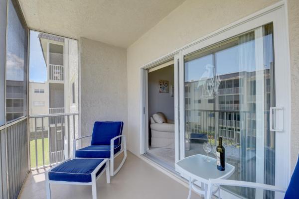 Snug Harbor Gardens, 650 Snug Harbor Dr #G304, Boynton Beach, Florida 33435, image 3