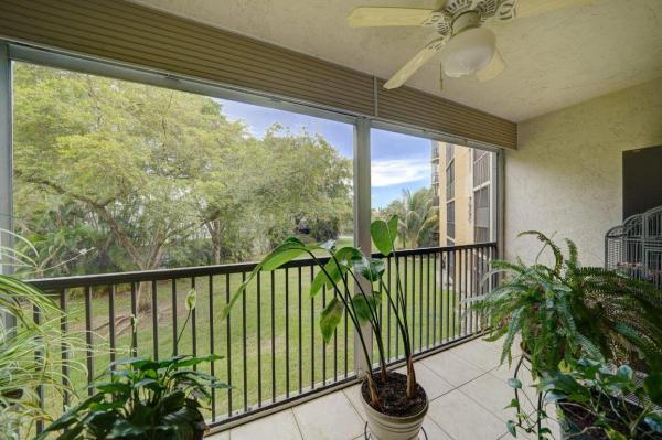 Isles Of Inverrary, 6575 W Oakland Park Blvd #203, Lauderhill, Florida 33313, image 3