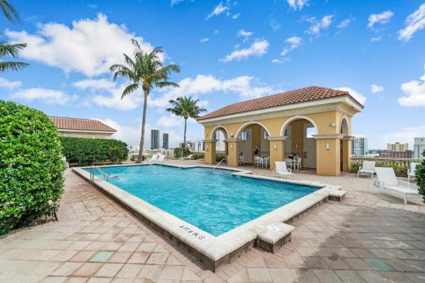 Metropolitan, 403 S Sapodilla Ave #611, West Palm Beach, Florida 33401, image 1