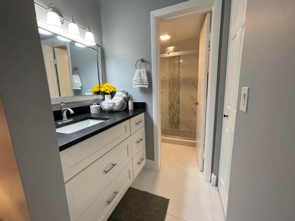Golden Lakes Village, 110 Lake Meryl Dr #214, West Palm Beach, Florida 33411, image 1