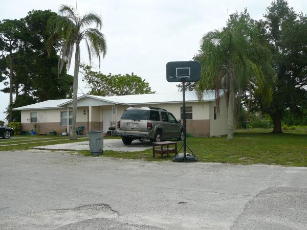 San Lucie Plaza, 2100 Bryant Rd, Fort Pierce, Florida 34946, image 1