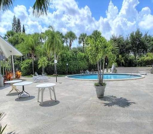 Yorktown, 1500 Presidential Way #303, West Palm Beach, Florida 33401, image 1