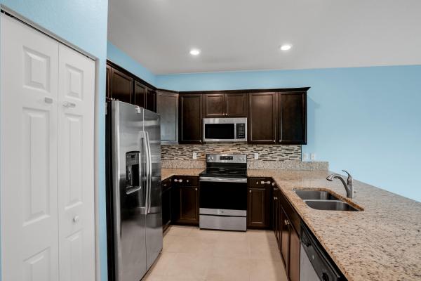 Charleston Commons, 5270 Ellery Ter, West Palm Beach, Florida 33417, image 1