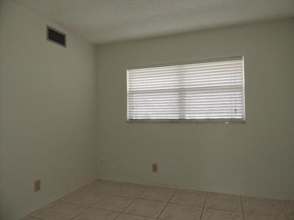 Sandalfoot Boulevard, 9915 Sandalfoot Blvd #413, Boca Raton, Florida 33428, image 2