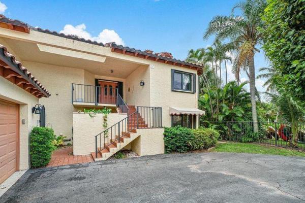 6 Via Lago, Boynton Beach, Florida 33435, image 2