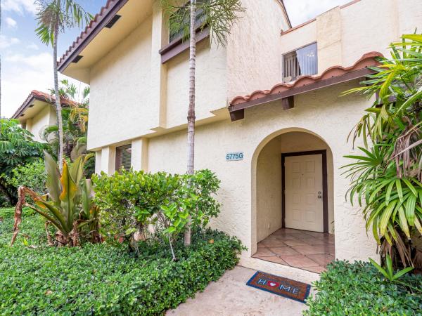 Village Homes At Town Place, 5775 Fox Hollow Dr #G, Boca Raton, Florida 33486, image 1
