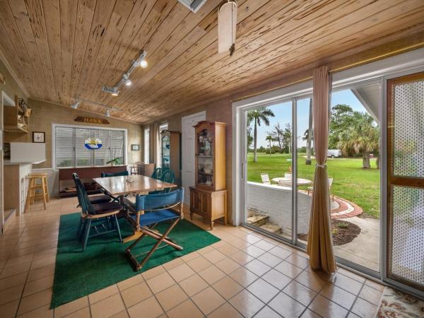 Lake Worth Town, 702 N Golfview Rd, Lake Worth Beach, Florida 33460, image 1