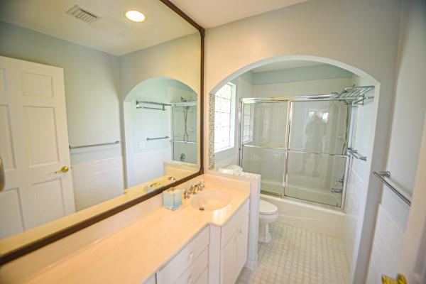 Presidential Estates, 2819 Embassy Dr, West Palm Beach, Florida 33401, image 2