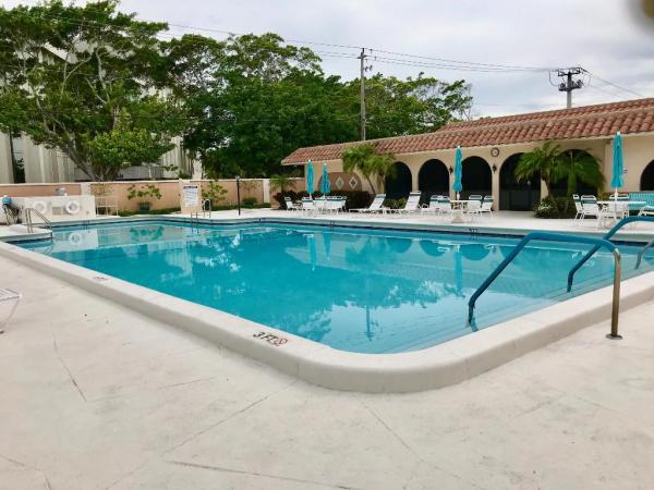 Boca Verde East, 400 NE 20th St #B202, Boca Raton, Florida 33431, image 1