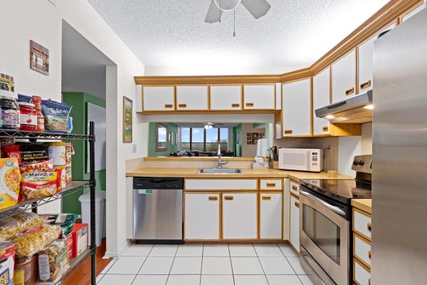 Applewood Village 4, 2907 Carambola Cir S #403, Coconut Creek, Florida 33066, image 1