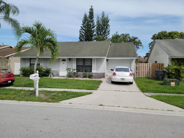 Lantana Homes, 5856 Corson Pl, Lake Worth, Florida 33463, image 1