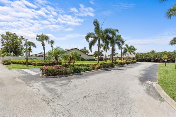 Ridgepointe Woods Villas, 1 Ridge Pointe Dr #D, Boynton Beach, Florida 33435, image 1